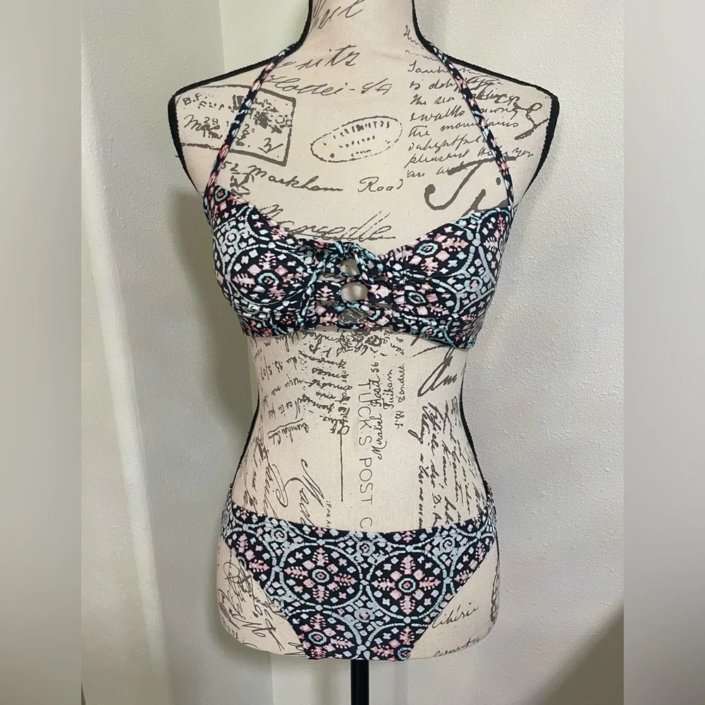 Michael Kors Women's Patterned Bikini EUC